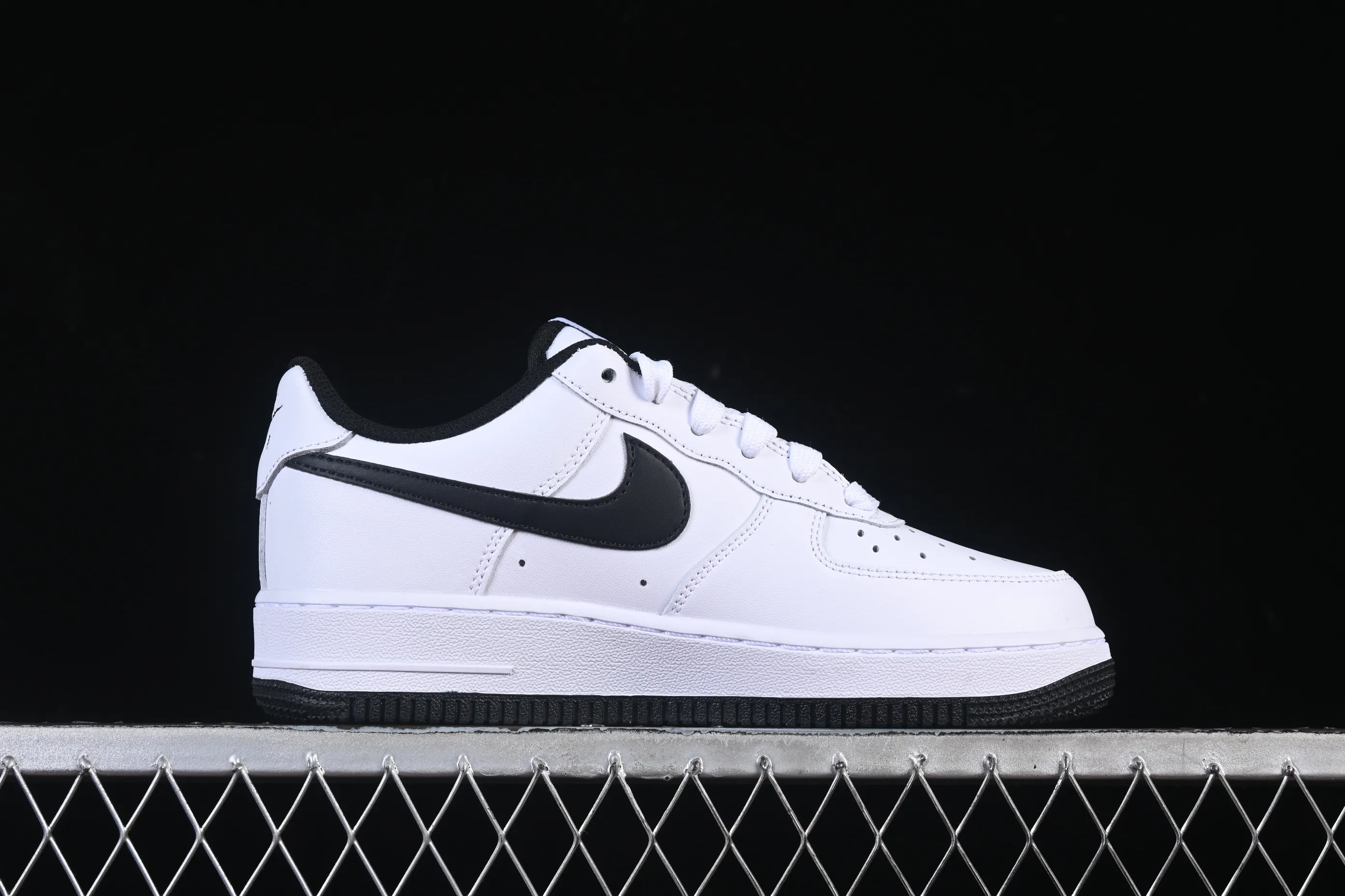All categories Nk Air Force 1 Air Force series Nk Air Force 1 Low Air Force low-top Nike Air Force 1'07 Low Air Force 1 low-top casual sneakers HQ1911-100
